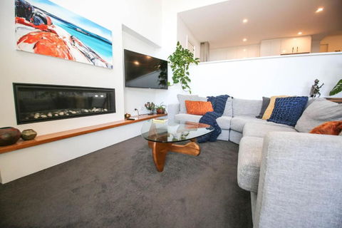 Apex Villa - Accommodation Georgetown 1