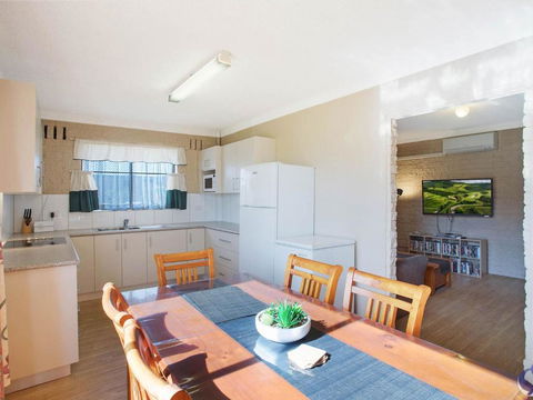 Apollo Unit 12 Ground Floor - Accommodation Georgetown 3
