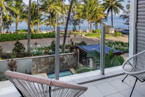 Aqua Aura - Bask In Beachfront Living - Accommodation Georgetown 3