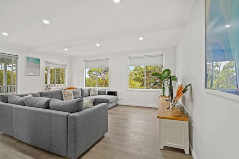 Aqua Breeze By Experience Jervis Bay - Accommodation Georgetown 4