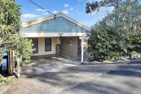 Aqua La Vista - 4 Bedroom Pet Friendly House - Accommodation Georgetown 4
