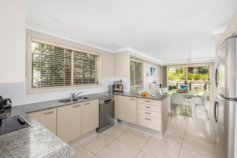 Aqua Lagoon - Great Family Beach Getaway - Accommodation Georgetown 4