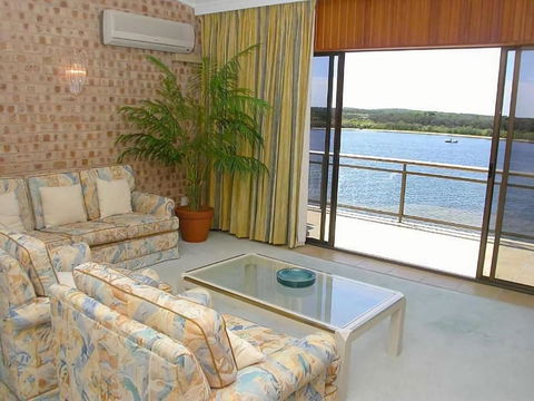 Aqua Linea 7 Noosa Parade 82 - Accommodation Georgetown 3