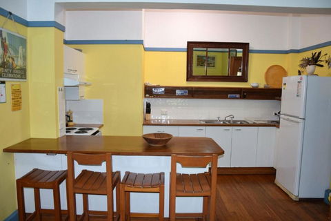 Arakoon House 1 - Bring Your Own Linen - Accommodation Georgetown 2