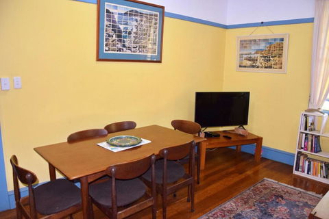 Arakoon House 1 - Bring Your Own Linen - Accommodation Georgetown 3