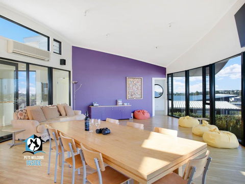 Architect Designed Beach House With Sweeping Views - Accommodation Georgetown 2