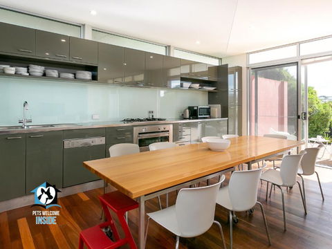 Architect Designed House Nestled In The Dunes - Accommodation Georgetown 3