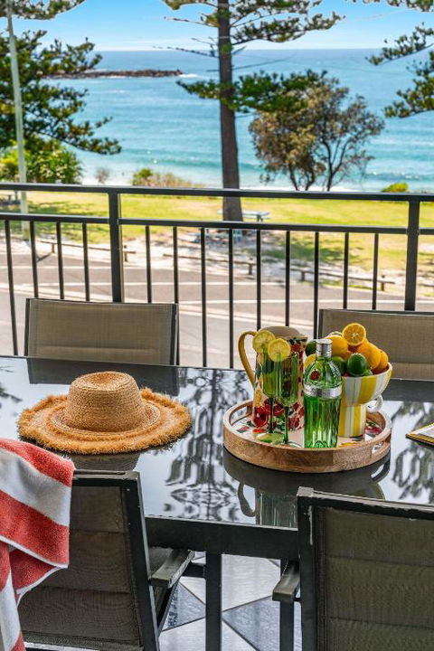 Arcoola 1 - Overlooking Main Beach - Accommodation Georgetown 2