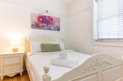 Art Deco 1 Bed Apt Close To Beach & CBD - Accommodation Georgetown 3