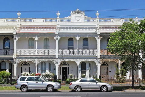 Art Deco Boutique Bespoke Brilliance & Beach&Park - Accommodation Georgetown 1