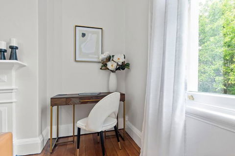 Art Deco W Modern Twist 1Bed 1Bath 1Car New Farm - Accommodation Georgetown 3