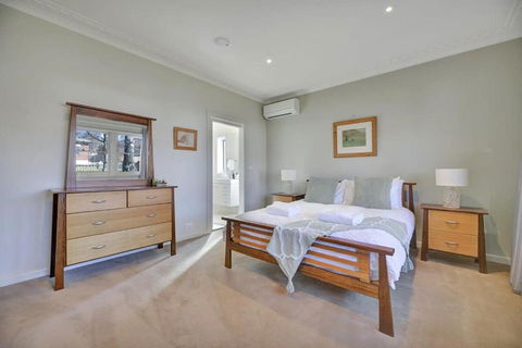 Art House On Anson - Artistic Haven, Spa, Pets - Accommodation Georgetown 1