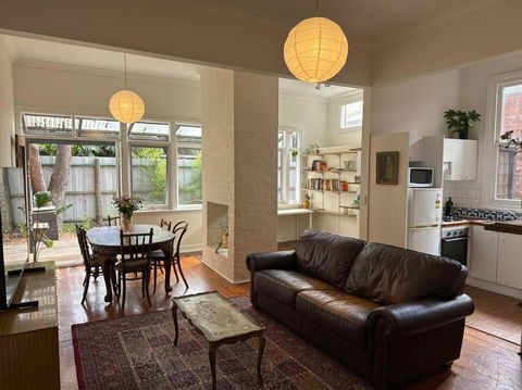 Artsy North Melbourne 2-Bedder - Accommodation Georgetown 0