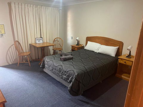 Asters On James Motor Inn - Accommodation Georgetown 4
