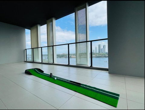 Astonishing Waterview Condo With Pool, Parking - Accommodation Georgetown 1