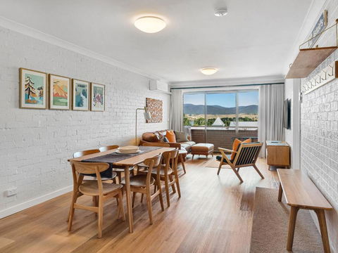 Astrids At Central Park - 2BR L Lake & Mountain Views L Central Location L WiFi - Accommodation Georgetown 0