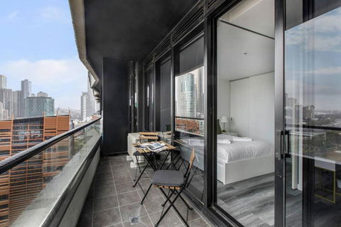 Aura Off Flinders Lane - A City Centre Balcony Abode - Accommodation Georgetown 3