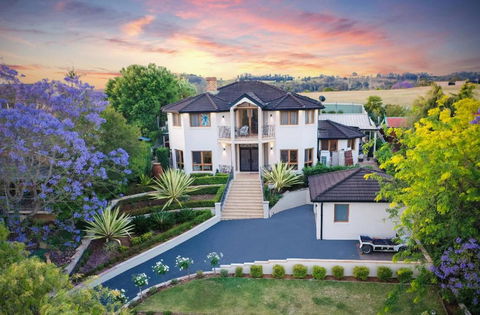 Aussie Escape Poolside Comfort And Relaxation - Accommodation Georgetown 0