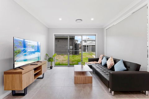 Austral Brand New 3Br House With WiFi & Parking - Accommodation Georgetown 2