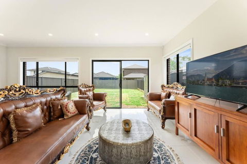 Austral Spacious Large 5 Br Home With Central AC - Accommodation Georgetown 0