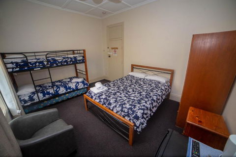 Australian Hotel - Accommodation Georgetown 1