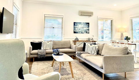 Autumn Beauty - Mountain View Cottage 3 - Accommodation Georgetown 4