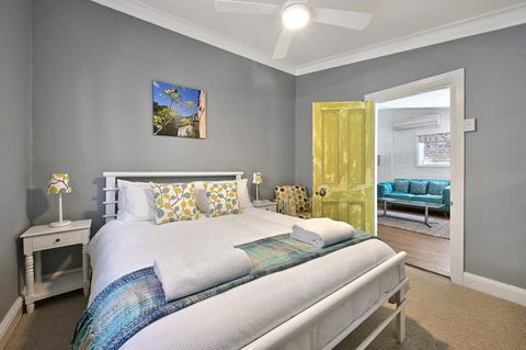 Autumn Leaf Cottage - Heritage Charm, Close To CBD - Accommodation Georgetown 2