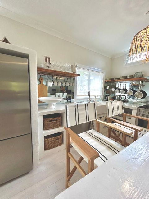 Avalon Beach Cottage- The Islander - Accommodation Georgetown 2