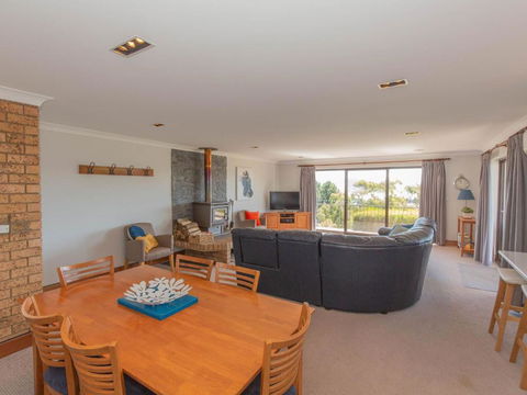 Aviemore 4 14 Cobbodah Street - Accommodation Georgetown 2