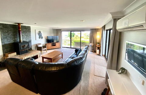 Aviemore 4 14 Cobbodah Street - Accommodation Georgetown 0