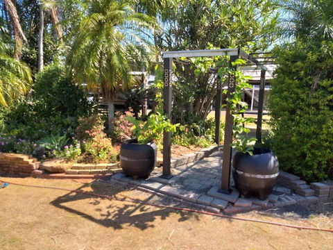 Avlon Gardens Motel - Accommodation Georgetown 2