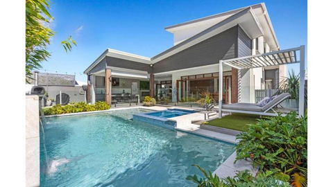 Avoca Beach Retreat - Accommodation Georgetown 3