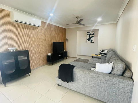 Avoca House - Accommodation Georgetown 0
