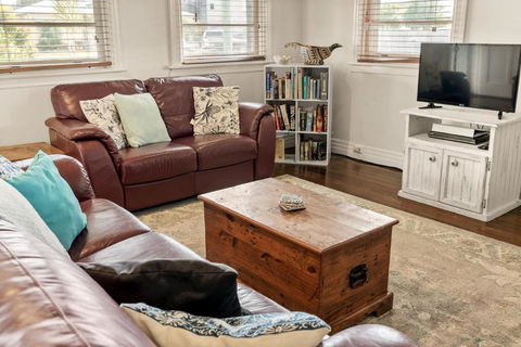 Avondale 7 Cashmore Street - Accommodation Georgetown 2