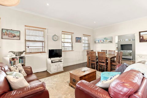 Avondale 7 Cashmore Street - Accommodation Georgetown 3