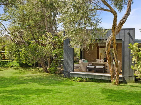 Avonlea Sorrento Holiday House - Accommodation Georgetown 0