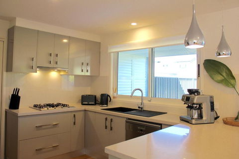 Ayada Villa - Pet Friendly - 1 Min To Beach - Accommodation Georgetown 4