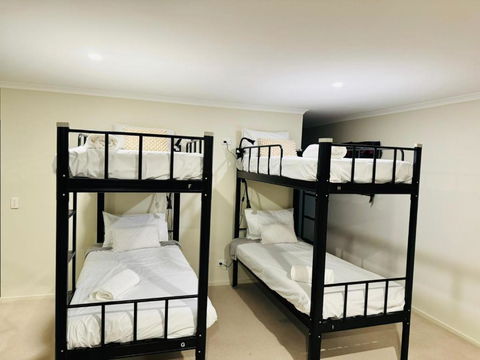 Aztec Accomodation Belconnnen - Accommodation Georgetown 0