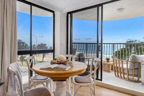 Athena By The Sea Luxurious Beachfront Retreat - CoastHM - Accommodation Georgetown 1