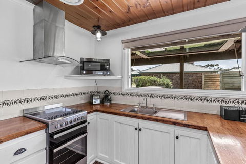 Apollo Bay Cottages- Marriners - Accommodation Georgetown 2