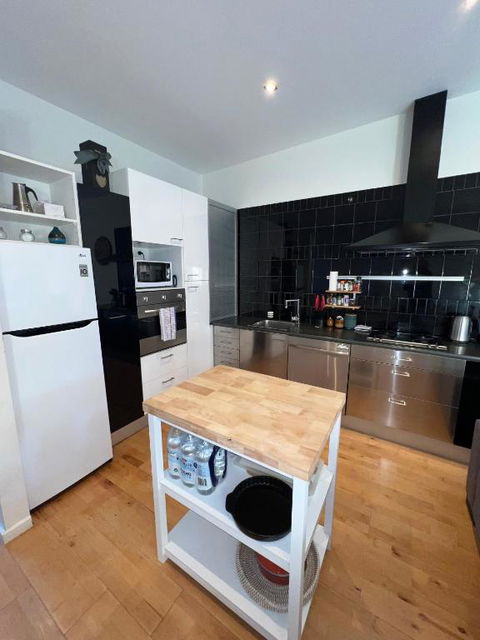 Ascot Vale - Lovely 2 Bedroom Townhouse Close To Everything! - Accommodation Georgetown 2