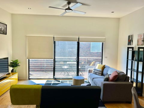 Ascot Vale - Lovely 2 Bedroom Townhouse Close To Everything! - Accommodation Georgetown 1