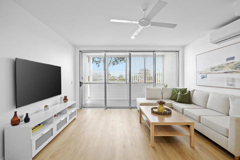 Azure River Side Townhouse - Accommodation Georgetown 2