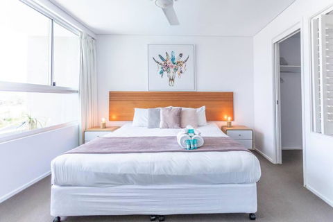Azure Sea, Oceanviews, Wifi, 2 Pools + Gym - Accommodation Georgetown 2