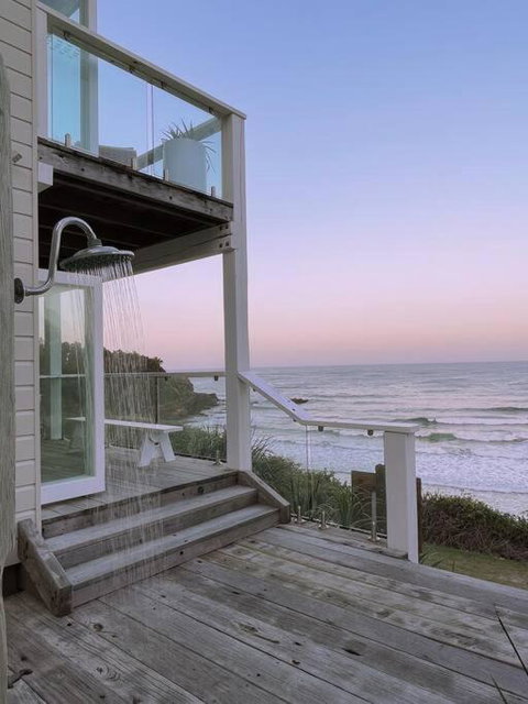 BAY PROPERTIES . Beach House Studio - Accommodation Georgetown 0