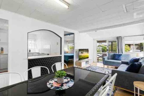 Bayside Living - Walk To Water - Central Location - Accommodation Georgetown 0