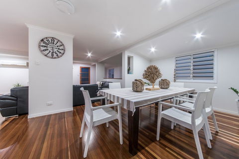 Hayman Views - Accommodation Georgetown 13