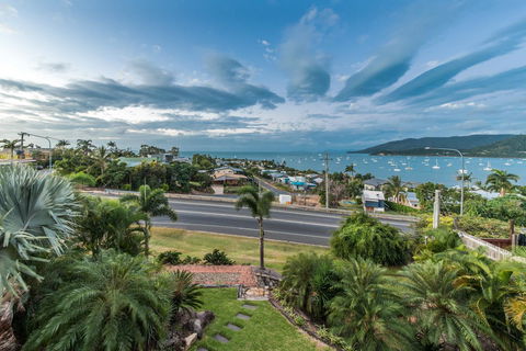 Hayman Views - Accommodation Georgetown 2