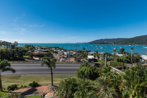 Hayman Views - Accommodation Georgetown 10