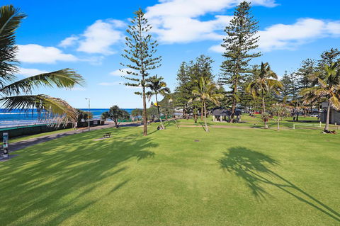 Pacific Regis Beachfront Holiday Apartments - Accommodation Georgetown 15